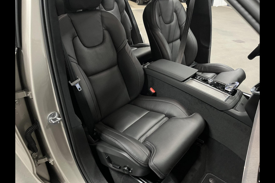 Volvo XC90 2.0 T8 Plug-in hybrid AWD Ultra Dark Luchtvering | Bowers & Wilkins | Massage | Trekhaak | Adapt. Cruise | Stoelventilatie | 22" wielen | 360 camera | Head-up