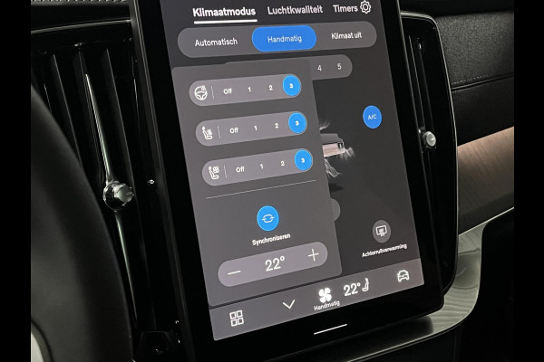 Volvo XC90 2.0 T8 Plug-in hybrid AWD Ultra Dark Luchtvering | Bowers & Wilkins | Massage | Trekhaak | Adapt. Cruise | Stoelventilatie | 22" wielen | 360 camera | Head-up