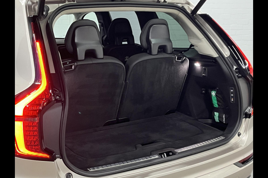 Volvo XC90 2.0 T8 Plug-in hybrid AWD Ultra Dark Luchtvering | Bowers & Wilkins | Massage | Trekhaak | Adapt. Cruise | Stoelventilatie | 22" wielen | 360 camera | Head-up