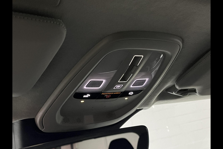 Volvo XC90 2.0 T8 Plug-in hybrid AWD Ultra Dark Luchtvering | Bowers & Wilkins | Massage | Trekhaak | Adapt. Cruise | Stoelventilatie | 22" wielen | 360 camera | Head-up