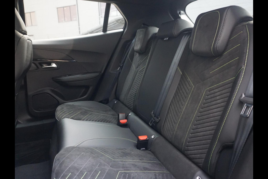 Peugeot e-2008 EV GT Avantage 54 kWh Alcantara interieur