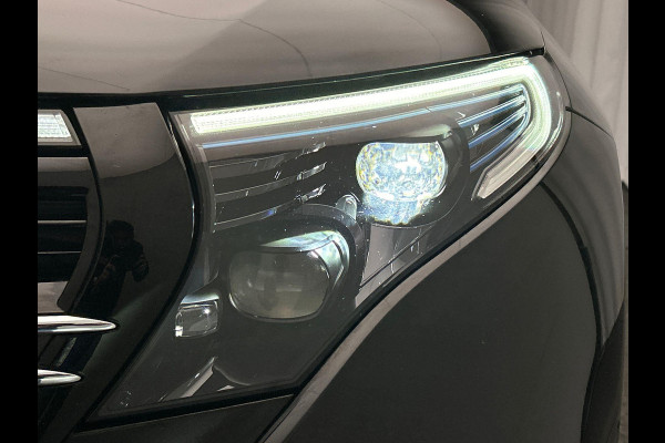Mercedes-Benz EQC 400 4MATIC AMG 80 kWh | SOH 95 % | Origineel Nederlands | Trekhaak | Adaptieve/Cruise | Camera
