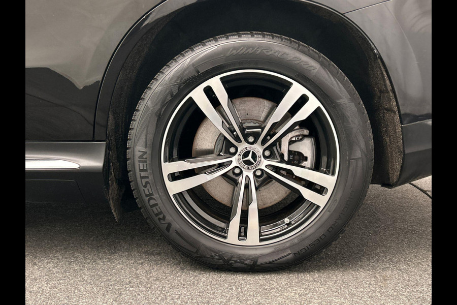 Mercedes-Benz EQC 400 4MATIC AMG 80 kWh | SOH 95 % | Origineel Nederlands | Trekhaak | Adaptieve/Cruise | Camera