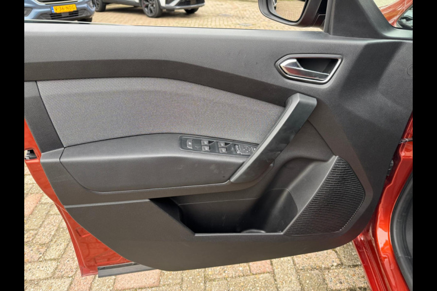 Renault Kangoo TCe 100 Edition One Navi / Clima / Stoelverwarming / Dakdragers / Keyless