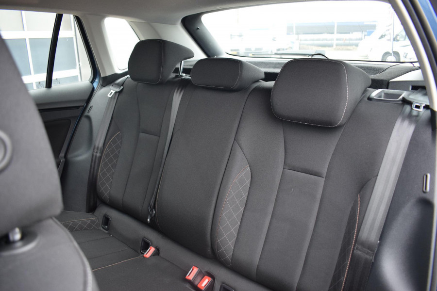 Škoda Kamiq 1.0 TSI Ambition | Trekhaak | Apple CarPlay | LED | Sensoren