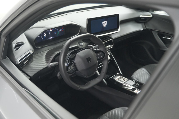 Peugeot 2008 Hybrid 136 e-DCS6 Allure | 360 Camera | Adaptieve Cruise Control | Dodehoekdetectie | Apple Carplay