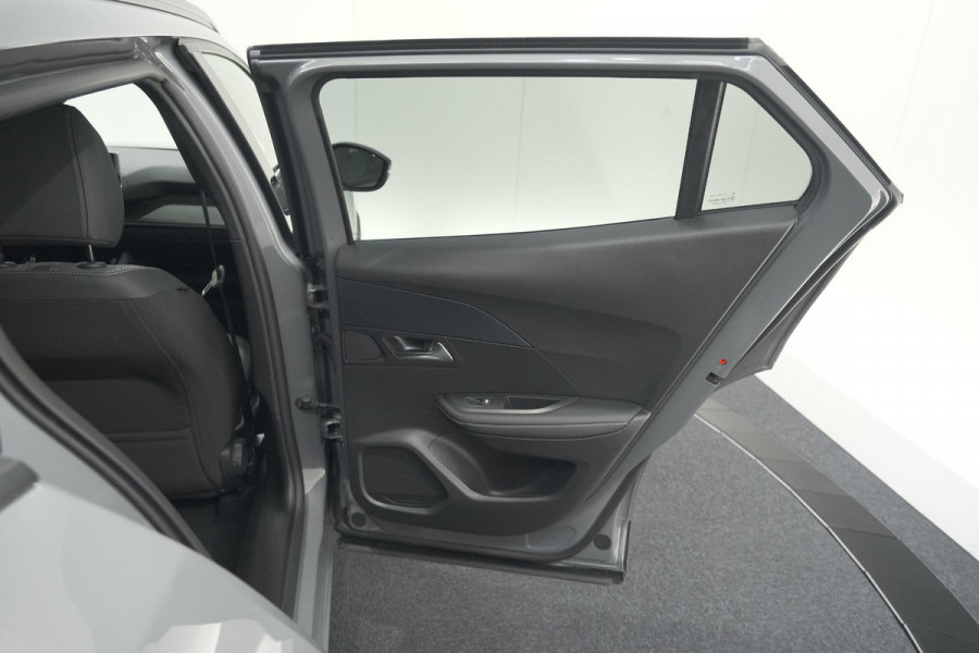 Peugeot 2008 Hybrid 136 e-DCS6 Allure | 360 Camera | Adaptieve Cruise Control | Dodehoekdetectie | Apple Carplay