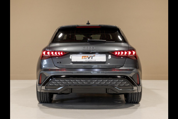 Audi A3 Sportback 35 TFSI S edition / 150pk / Panorama dak / Sonos / Achteruitrij camera /