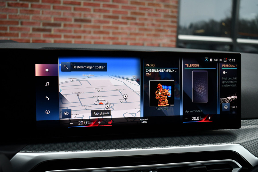 BMW 3 Serie Touring 330e M-Sport Pano ACC Trekh H/K HUD 19inch Stuurverw