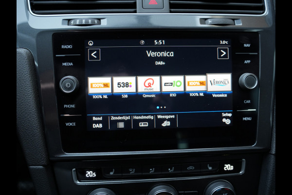 Volkswagen Golf 1.0 TSI Comfortline Business | Adaptive Cruise | Stoelverwarming | Android/Apple Carplay