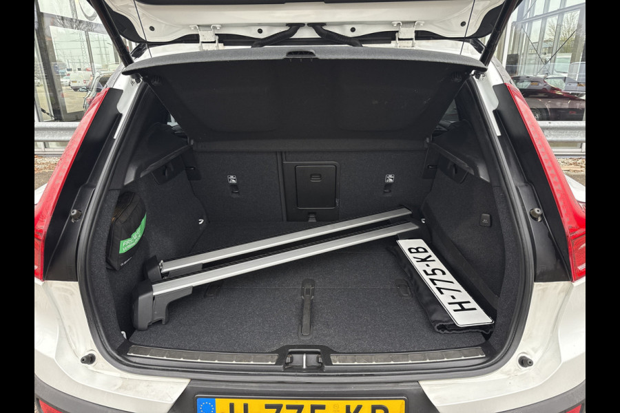Volvo XC40 1.5 T3 R-Design | NL-auto | BTW | Pano | Parel lak | Stoelverw.