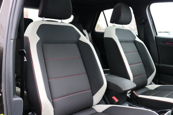 Volkswagen T-Roc 1.5 TSI Sport Autom Xenon Virtual cockpit Navi Camera T-haak Bj:2020