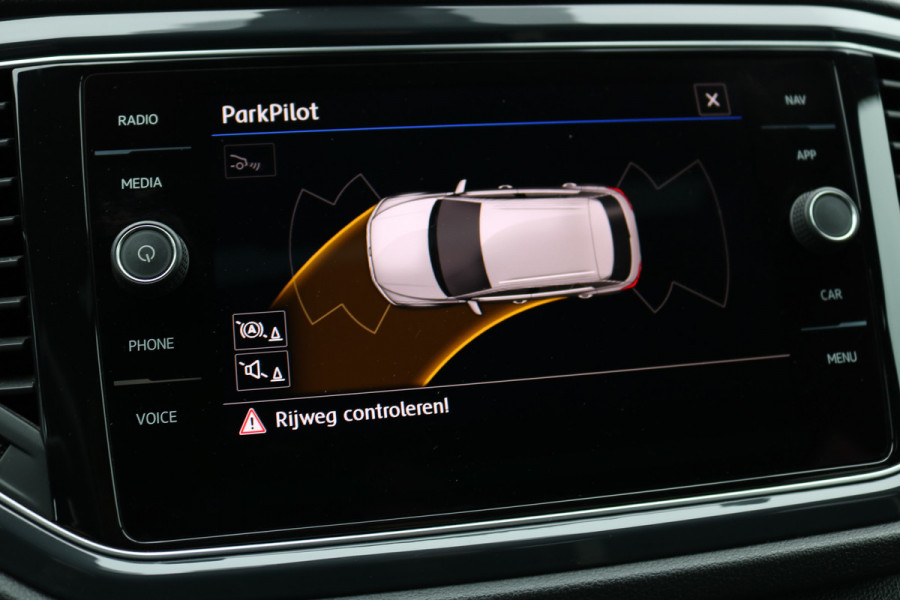 Volkswagen T-Roc 1.5 TSI Sport Autom Xenon Virtual cockpit Navi Camera T-haak Bj:2020