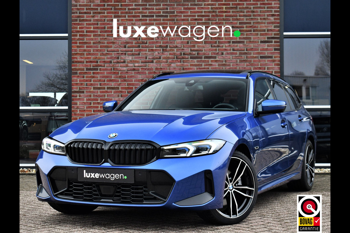 BMW 3 Serie Touring 330e M-Sport Pano ACC Trekhaak HiFi 19inch