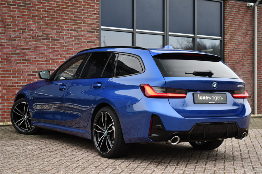 BMW 3 Serie Touring 330e M-Sport Pano ACC Trekhaak HiFi 19inch