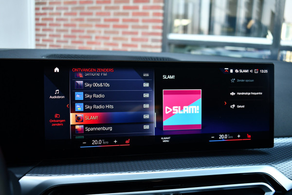 BMW 3 Serie Touring 330e M-Sport Pano ACC Trekhaak HiFi 19inch