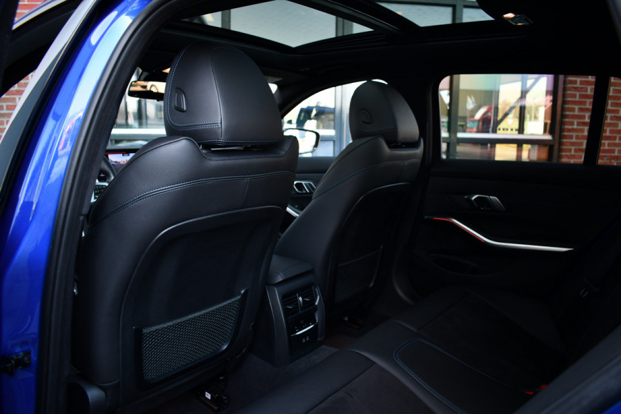 BMW 3 Serie Touring 330e M-Sport Pano ACC Trekhaak HiFi 19inch