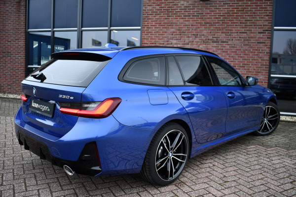 BMW 3 Serie Touring 330e M-Sport Pano ACC Trekhaak HiFi 19inch