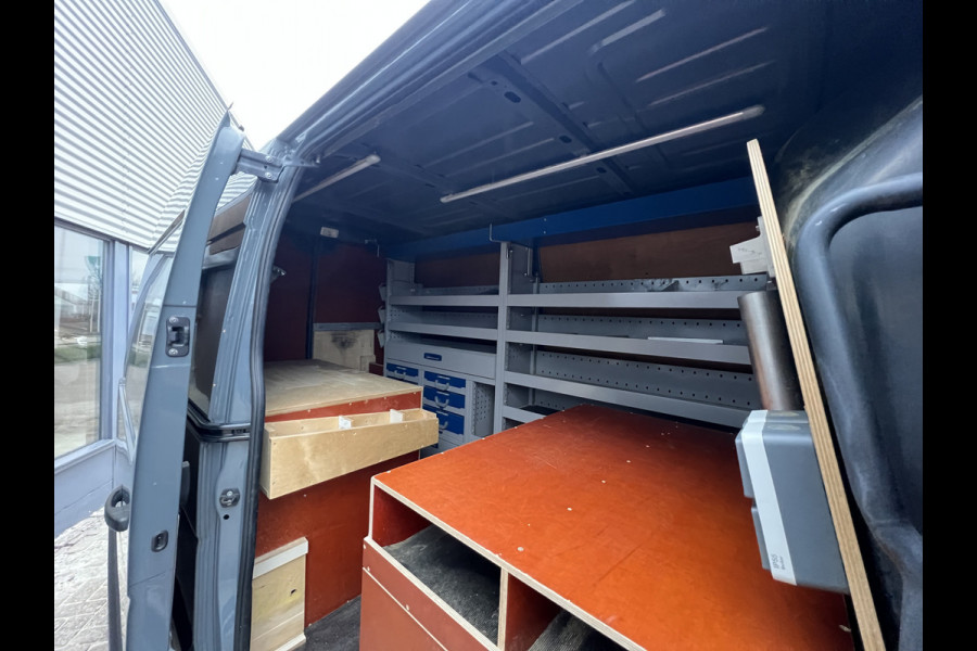 Renault Master T35 2.3 dCi 135 L2H2 Work Edition