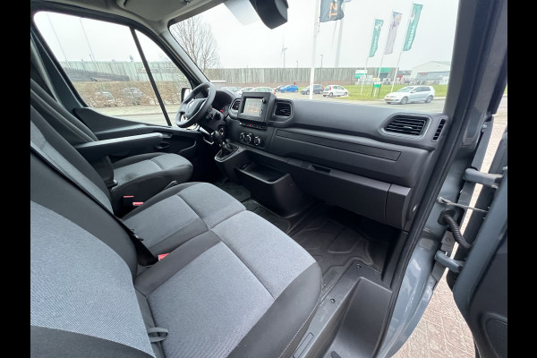 Renault Master T35 2.3 dCi 135 L2H2 Work Edition