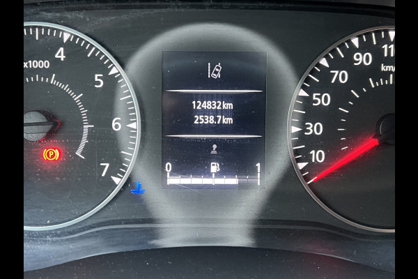 Renault Master T35 2.3 dCi 135 L2H2 Work Edition