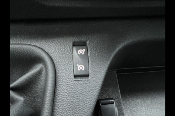 Renault Master T35 2.3 dCi 135 L2H2 Work Edition