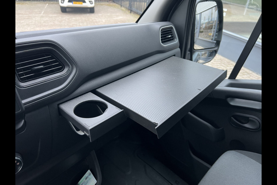 Renault Master T35 2.3 dCi 135 L2H2 Work Edition