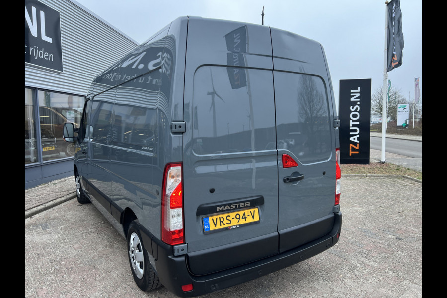 Renault Master T35 2.3 dCi 135 L2H2 Work Edition