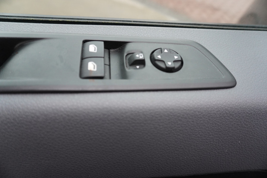 Fiat Scudo 2.0 MultiJet L2H1 145PK SX Schuifdeur links en rechts Airco | cruise | Navi | Camera | Trekhaak