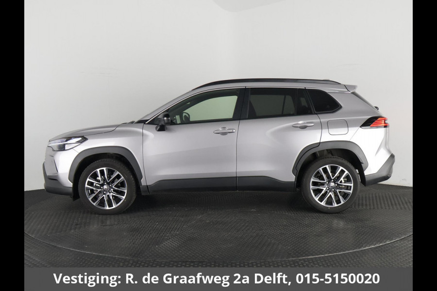 Toyota Corolla Cross Hybrid 140 Dynamic | Stuur-/ & Stoelverwarming | Parkeersensoren | Dodehoek detectie | Elektrische kofferbak