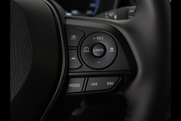 Toyota Corolla Cross Hybrid 140 Dynamic | Stuur-/ & Stoelverwarming | Parkeersensoren | Dodehoek detectie | Elektrische kofferbak