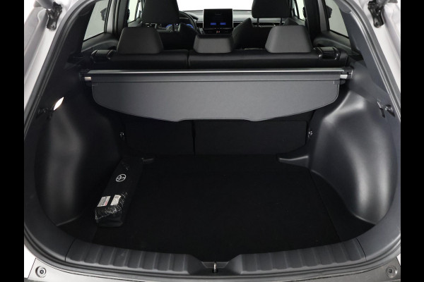 Toyota Corolla Cross Hybrid 140 Dynamic | Stuur-/ & Stoelverwarming | Parkeersensoren | Dodehoek detectie | Elektrische kofferbak