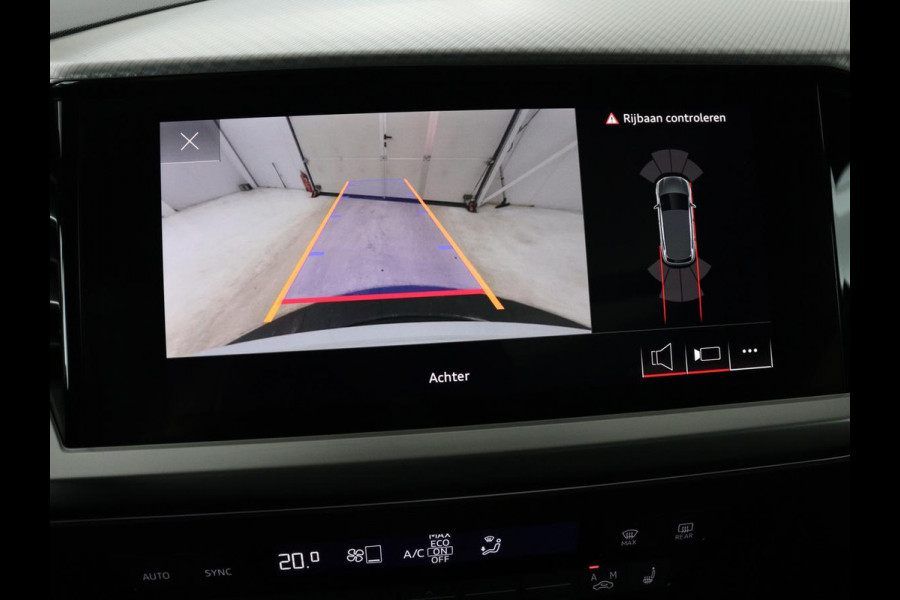 Audi Q4 e-tron 35 Launch edition Advanced Plus 55 kWh | Panoramadak | Stoelverwarming | Adaptive cruise | Matrix LED | Warmtepomp | Navigatie | Carplay | Sportstoelen