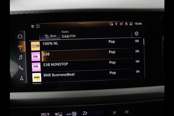 Audi Q4 e-tron 35 Launch edition Advanced Plus 55 kWh | Panoramadak | Stoelverwarming | Adaptive cruise | Matrix LED | Warmtepomp | Navigatie | Carplay | Sportstoelen