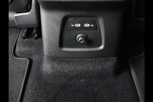 Audi Q4 e-tron 35 Launch edition Advanced Plus 55 kWh | Panoramadak | Stoelverwarming | Adaptive cruise | Matrix LED | Warmtepomp | Navigatie | Carplay | Sportstoelen