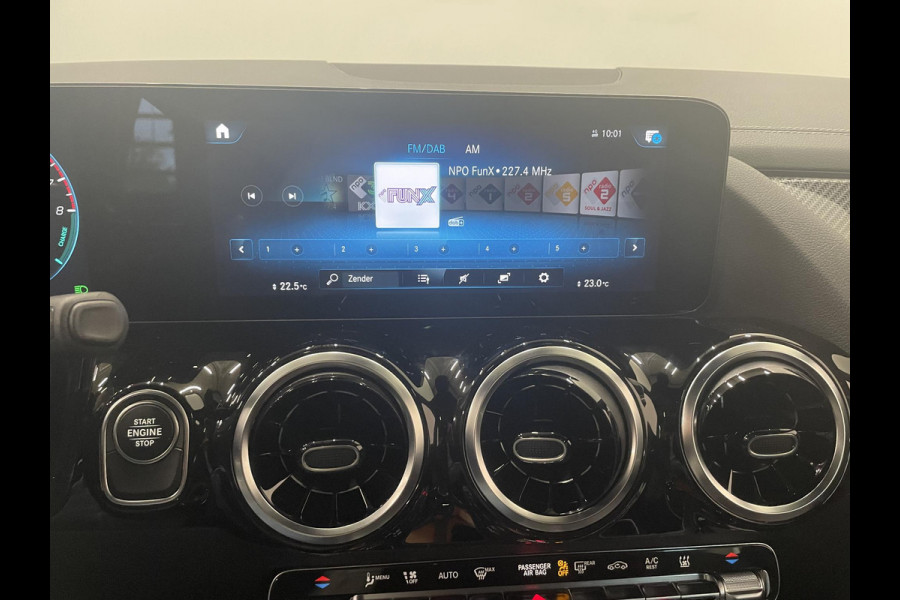 Mercedes-Benz GLA 250 e AMG Line PHEV Automaat | Panorama dak | 360 Camera | Adaptieve Led | Leder Interieur | elektrische Achterklep | Carplay/Android Auto | Navigatie