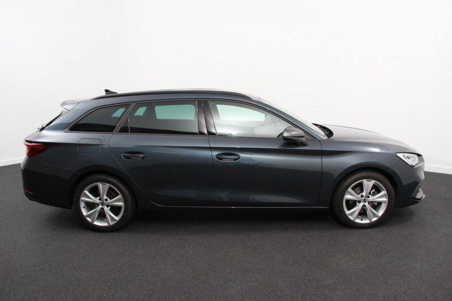 Seat Leon ST 1.5 TSI 150pk Automaat ST FR Navigatie Adaptive Cruise Control Lane Assist Stoel/Stuurverwarming Keyless Go