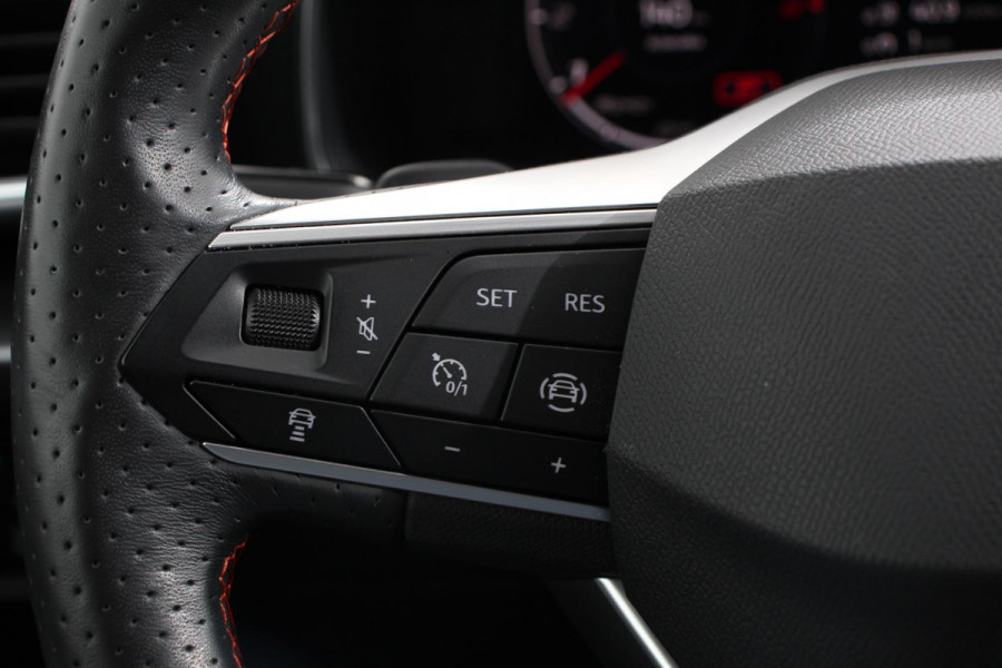 Seat Leon ST 1.5 TSI 150pk Automaat ST FR Navigatie Adaptive Cruise Control Lane Assist Stoel/Stuurverwarming Keyless Go