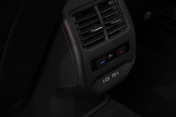 Seat Leon ST 1.5 TSI 150pk Automaat ST FR Navigatie Adaptive Cruise Control Lane Assist Stoel/Stuurverwarming Keyless Go