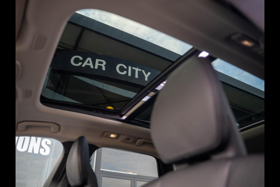 Volvo XC60 2.0 T6 Plug-in hybrid AWD Ultimate Dark / Pano / trekhaak / ACC / Carplay