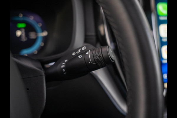 Volvo XC60 2.0 T6 Plug-in hybrid AWD Ultimate Dark / Pano / trekhaak / ACC / Carplay