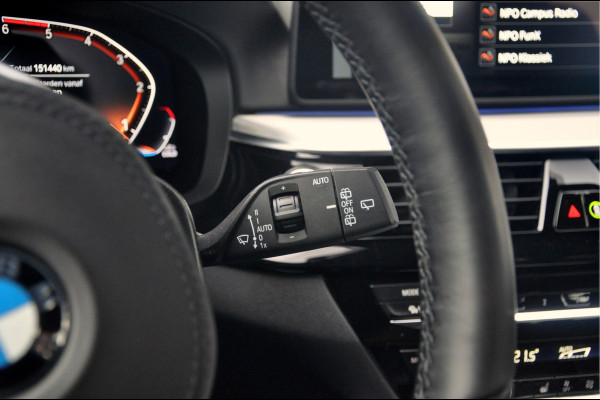 BMW 5 Serie Touring 518d High Executive M-Sport Edition | 20 inch | Panoramadak | Comfortstoelen