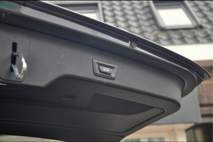 BMW 5 Serie Touring 518d High Executive M-Sport Edition | 20 inch | Panoramadak | Comfortstoelen