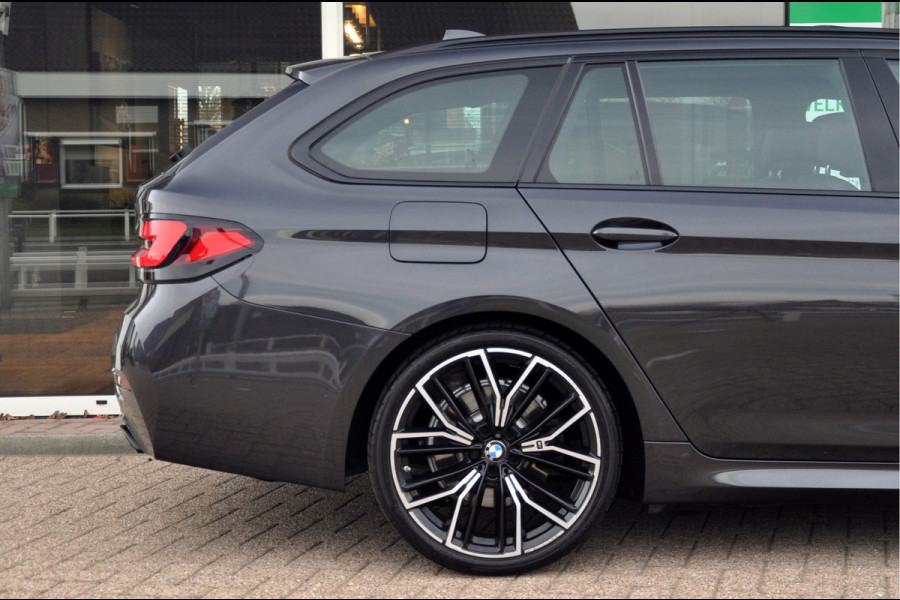 BMW 5 Serie Touring 518d High Executive M-Sport Edition | 20 inch | Panoramadak | Comfortstoelen