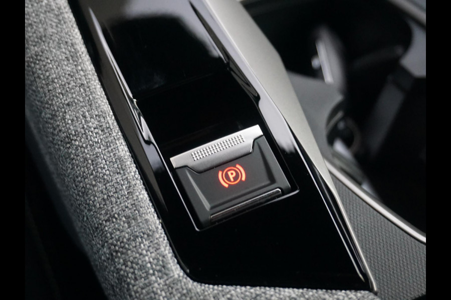 Peugeot 3008 1.2 Hybrid 136 GT Leder alcantara interieur | All season banden