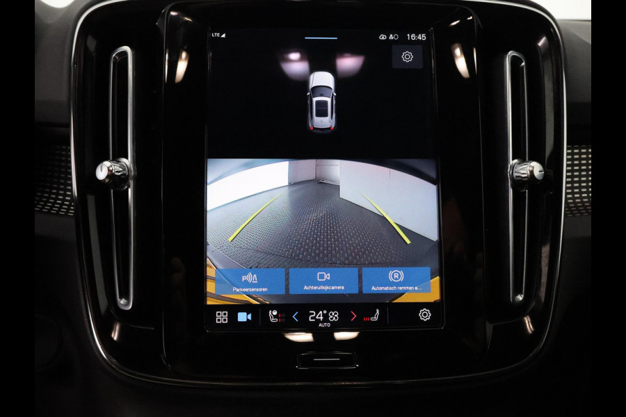 Volvo XC40 Recharge Core | Apple Carplay & AndroidAUTO | Dwarsstangen | Elektrische kofferklep | Camera |