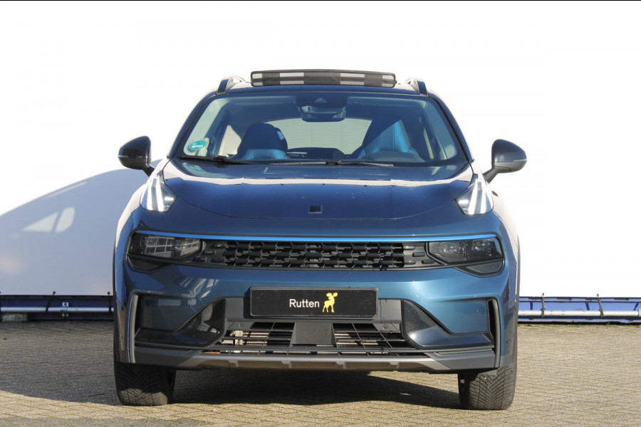 Lynk & Co 01 261pk Automaat Adaptieve Cruise Control / Elektrisch verstelbare voorstoelen / BLIS / Stoelverwarming / Climate Control / Parkeersensoren met 360 gradencamera / Regensensor