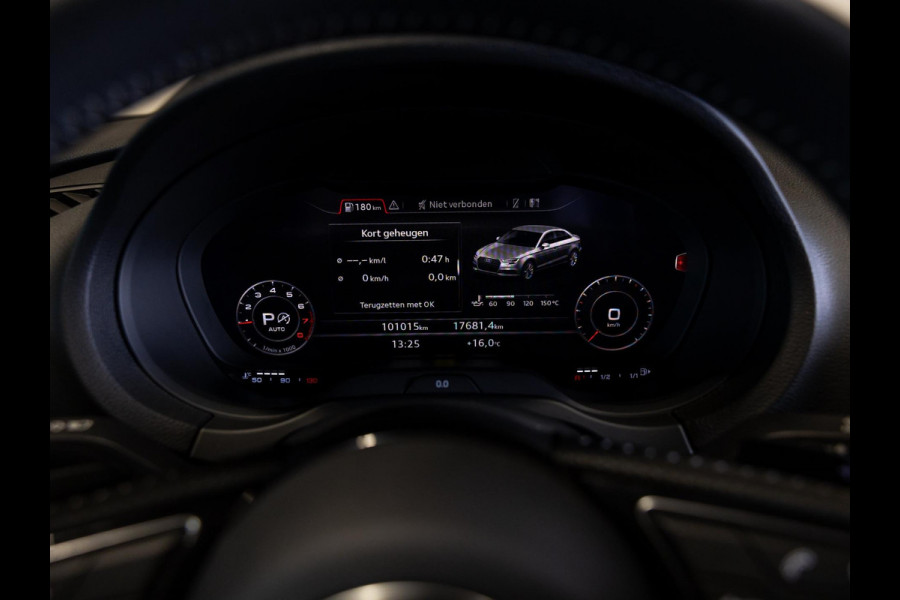 Audi A3 Limousine 35 TFSI CoD 2x S-Line / 150pk / B&O / Apple CarPlay / Stoelverwarming /