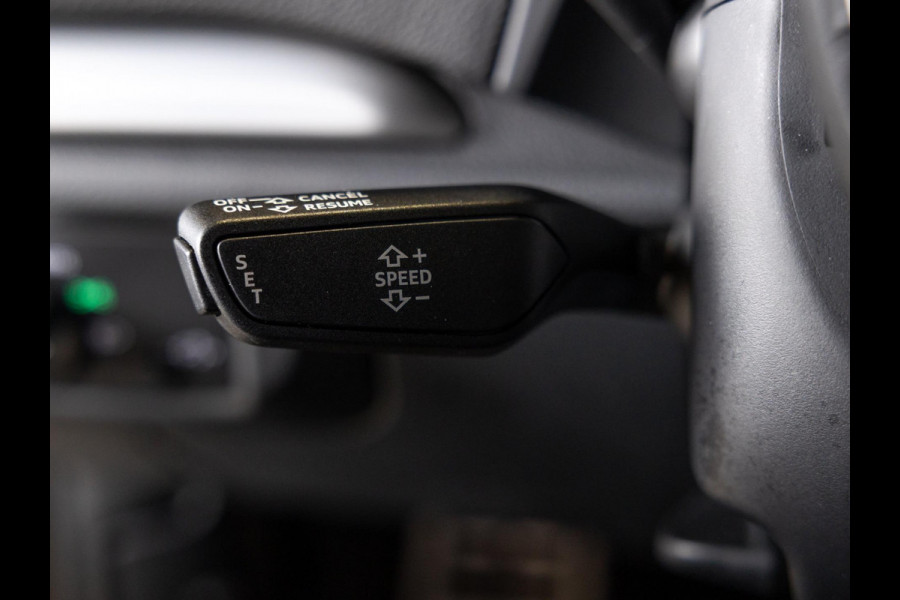 Audi A3 Limousine 35 TFSI CoD 2x S-Line / 150pk / B&O / Apple CarPlay / Stoelverwarming /