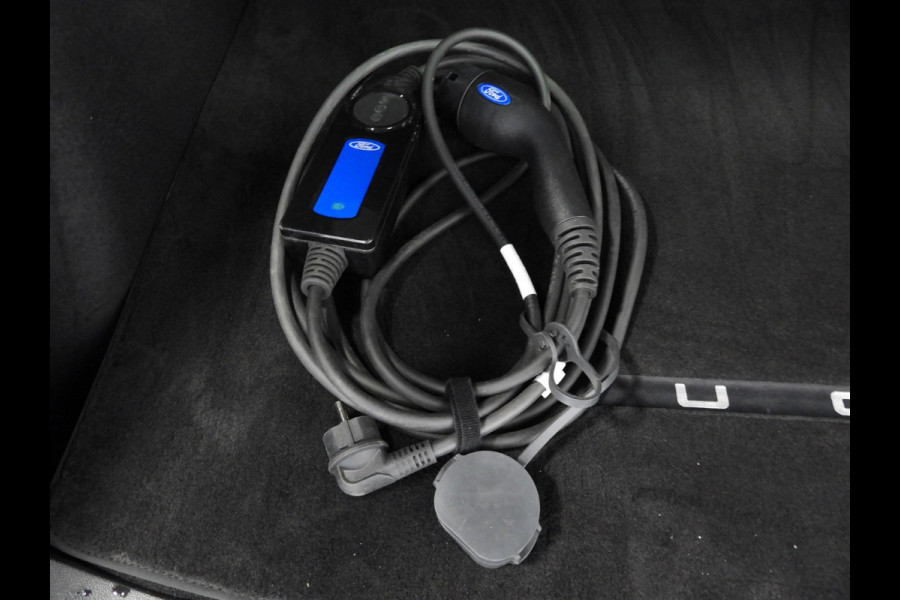 Ford Kuga 2.5 PHEV Plug-In Vignale TREKH./NAVI/CAMERA/LED/B&O/18"LMV!